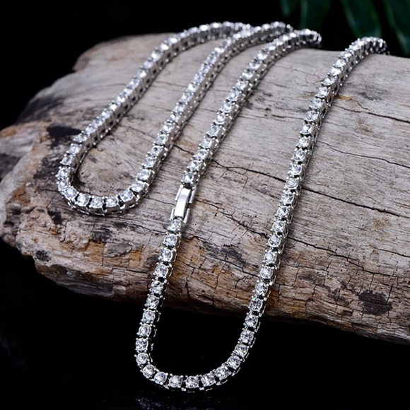 925/18k WG 18inch Zircon Diamond Tennis Necklace - Picture 4 of 9